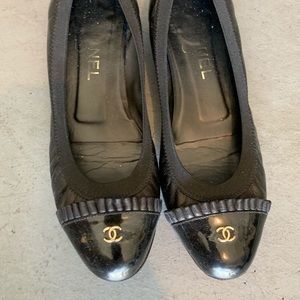 CHANEL ballerina flats